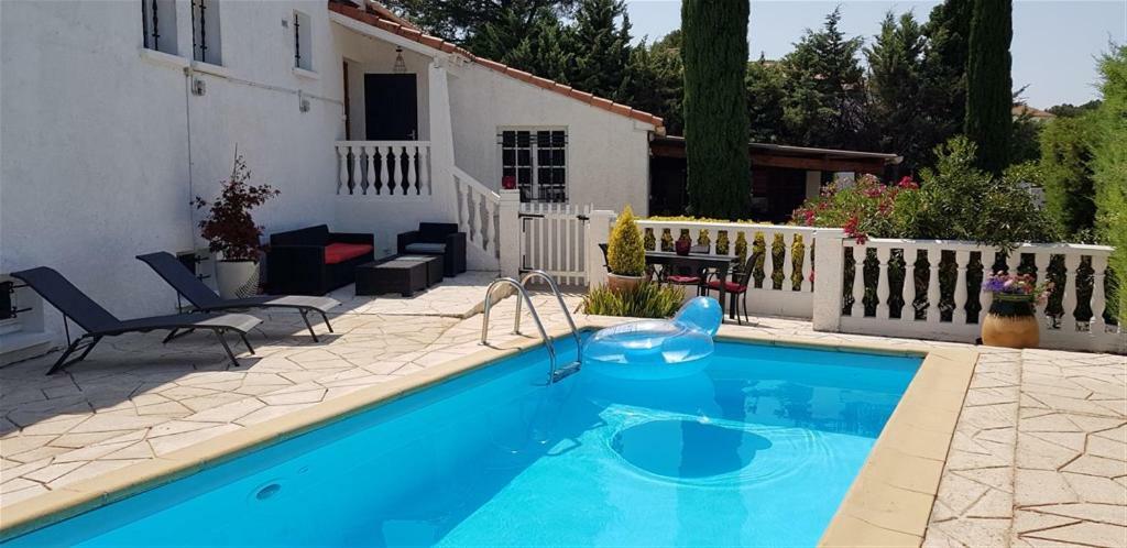 Villa T3 A 10' De Cassis - Piscine Privee Et Cuisine D'Ete Exterieure Carnoux-en-Provence Eksteriør bilde